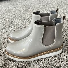 Size Us Ladies 6 - Never Worn, Gray Rain Boot With Fabric Lining Trendy Ankle Boot Style Rain Boots For Spring, Trendy Spring Ankle Rain Boots, Trendy Ankle Boot Rain Boots For Fall, Trendy Ankle Rain Boots For Fall, Trendy Ankle-high Rain Boots For Fall, Trendy Ankle-high Fall Rain Boots, Rain Boot, Boots Booties, Rain Boots