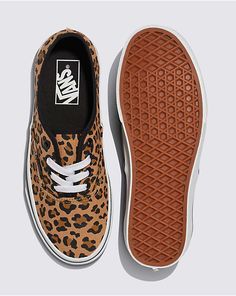 Authentic Shoe Leopard Shoe, New Style Shoes, Do Your Thing, Vans Store, Leopard Shoes, Vans Logo, Eyelet Lace, Shoes Shoes, Top Shoes