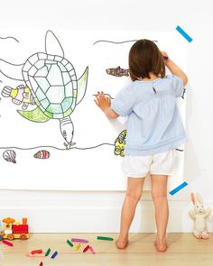 32 Best Crafts for Kids That Will Encourage Their Creativity Homemade Watercolors, Easy Diy Paint, Rainy Afternoon, Rainy Day Crafts, Paper Pom Poms, Homemade Playdough, Fluffy Slime, Paper Animals