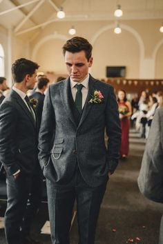 Charcoal Grey Suit Wedding, Charcoal Suit Wedding, Gray Tweed Suit, Wedding Suit Ideas, Grey Wedding Suit, Suit For Men Wedding, Beach Wedding Groom, Grey Tweed Suit, Groom Suit Grey