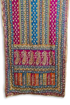 Buy Handwork Pakistani Silk Dupatta HC21 at PinkPhulkari California Pakistani Dupatta, Phulkari Pants, Lucknowi Kurta, Patiala Salwar Suits, Bridal Dupatta, Pearl Work, Festive Wedding, Floral Work, Silk Pattern