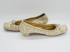 Vintage cream and gold fabric upper ballerina style shoes with chunky low heels, women`s shoes with square toe. Bow shoes. Golden embroidery and gold leather details. Leather lining. Beautiful shoes. Brand: Hispanitas (Made in Spain) Condition: great, have some signs of wear.   Measurements: heel height 3.5 cm / 1.4" in outsole length 25 cm / 9.8" in bottom sole width in widest place 8 cm / 3.1" in Size: EU 38 (labeled), US 7 Beige Low Heel Ballet Flats For Formal Occasions, Formal Beige Ballet Flats With Low Heel, Formal Beige Low Heel Ballet Flats, Gold Fitted Court Shoes With Low Heel, Gold Ballet Flats For Formal Occasions, Gold Pointed Toe Ballet Flats For Evening, Gold Closed Toe Ballet Flats For Formal Occasions, Elegant Gold Ballet Flats For Formal Occasions, Gold Pointed Toe Ballet Flats For Formal Occasions