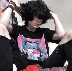 Ghost0id Hair, Gender Fluid Haircuts, Masc Haircuts, Eboy Aesthetic, Emo Hairstyles, Emo Hair