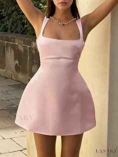 Backless Bodycon Mini Dress Satin Short Dress, Pleated Fashion, Office Dresses For Women, Mini Dress Fashion, Event Details, Backless Mini Dress, Mini Dresses For Women, How To Pose, Mini Dresses Summer