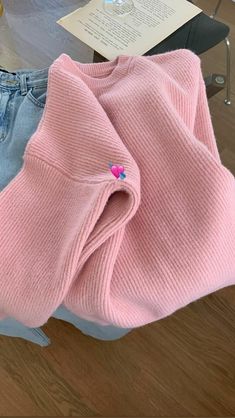 Pink Top Winter Outfit, Pink Soft Outfit Aesthetic, Cute Soft Aesthetic Outfits, Pink Winter Fits, Korean Aesthetic Instagram, Pastel Pink Clothes, Soft Pink Outfits, Pink Clothes Aesthetic, Comfy Aesthetic Outfits