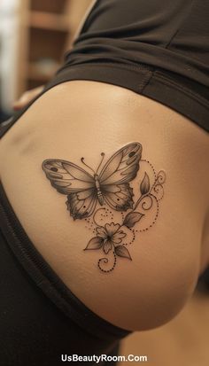 Butterfly Wonderland, Art Inspired Tattoos, Beautiful Flower Tattoos, Barista Fashion, Pretty Tattoos For Women, Face Tattoos, Insect Art, Homemade Face, Homemade Face Masks