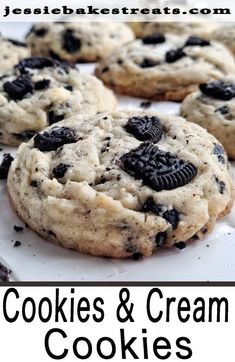 cookies and cream cookies on a plate with text overlay that reads cookies and cream cookies