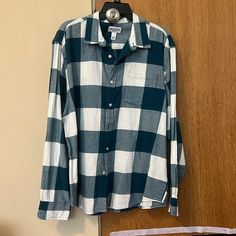 Size Large. Brand New With Tags Arizona Jean Co Blue Coral Plaid Button Down. White Cotton Button-up Flannel Shirt, White Cotton Flannel Shirt With Button Closure, Blue Cotton Flannel Shirt With Button Closure, Lime Green Shorts, Red Plaid Shirt, Company Shirts, Seersucker Pants, Nike Tennis Dress, Blue Coral