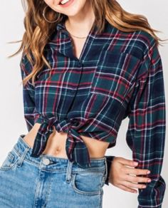 Trendy Plaid Winter Blouse, Trendy Plaid Blouse For Winter, Spring Long Sleeve Flannel Tops, Long Sleeve Flannel Tops For Spring, Long Sleeve Flannel Top For Fall, Plaid Collared Blouse For Fall, Fall Plaid Collared Blouse, Trendy Long Sleeve Flannel Tops, Tied Flannel Outfits