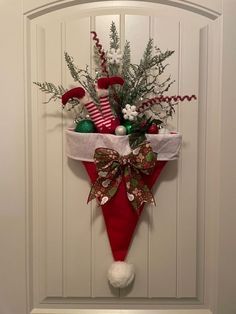 #homedecor, #interiordesign, #homedesign, #decor inspiration Christmas Decorations Centerpiece, Christmas Themes Decorations, Christmas Decorations Diy Outdoor, Holiday Crafts Christmas, Christmas Door Decorations, Christmas Ornament Crafts, Christmas Decor Ideas