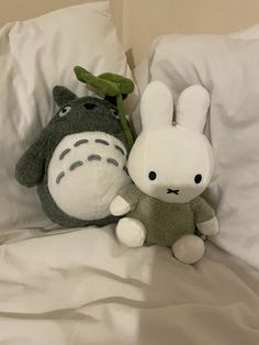 miffy and totoro Totoro Plush, My Neighbor Totoro, Cute Stuffed Animals, Cute Little Things, Cute Plush, الرسومات اللطيفة, Softies, Cash On Delivery, 귀여운 동물