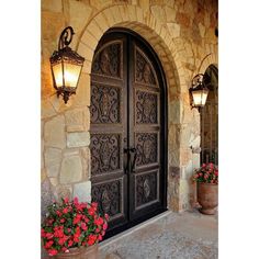 iron double exterior door with round top and scrollwork Spanish Style Doors, Mediterranean Front Doors, Modern Mediterranean Decor, Style Hacienda, Modern Mediterranean Homes, Hacienda Homes, Hacienda Style Homes, Tuscan Design, Mediterranean Home Decor