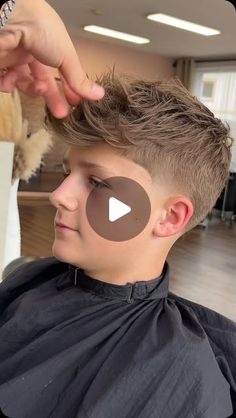 Boys Long Hair On Top Short On Sides, Llama Haircut Boy, Boy Hairstyles 2024 Trends, Boys Skin Fade Haircut Kids, Lightening Bolt Boy Haircut, Hiar Stail For Boys, Straight Boys Haircut, Textured Fringe Boys Haircut