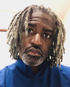 @livinmylocdlife on Instagram: “@tedlocs 🙌🏾🙌🏾 tag #livinmylocdlife for a feature. . . . . #menwithlocs #locstyles #locspiration #locsnation #naturalhair…” Beard Cut Style, Locs Retwist, Short Dreadlocks, Punk Aesthetics, Dreadlocks Styles, Short Dreadlocks Styles, Beard Cuts, Face Reference, Afro Punk