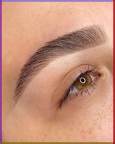 Eye glitter makeup .ೃ࿐ | #Beauty #BeautyTips #BeautyHabits #Skincare Eye Brow Inspiration, Upward Brows, Eye Brows Aesthetic, Eyebrows Henna, Model Brows, Brow Coloring, Pretty Eyebrows, Brow Inspiration, Eyebrow Inspiration