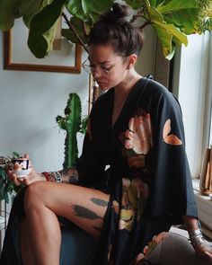 KIM+ONO on Instagram: “No matter what happens the rest of the day, find a little breath at the beginning and end of it. Stay grounded. Remember: you deserve to…” Feather Kimono, Butterfly Kimono, Boho Life, Kimono Robes, Stay Grounded, Kimono Wrap, Floral Robes