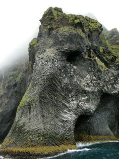 Elephant Rock. Heimaey, Iceland Elephant Rock, Visit Iceland, Iceland Travel, Rock Formations, Reykjavik, Oh The Places Youll Go, Places Around The World, Amazing Nature, Natural Wonders