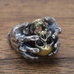 "\"Affection\" Kindly embrace everything in the world.  This ring was made in JAPAN.  19 (0.74in×0.47in)  25g  Size⇒15～25(US7.5～12)" Delicate Rings, Rings Statement, Made In Japan, Statement Rings, Jewelry Rings, Etsy Accessories, Carving, Electronic Accessories, Brass