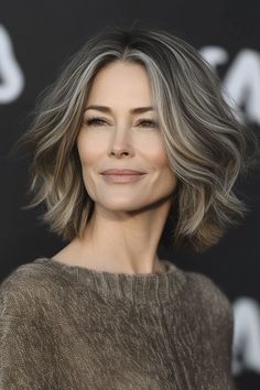 34 Chic Medium-Length Hairstyles for Older Women in 2024 – CreativeBooster Balayage Medium, Hair Layered, Medium Length Layers, Balayage Technique