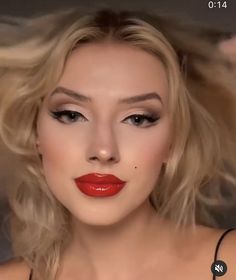 Make Up Halloween Mujer, Hollywood Glamour Makeup, Old Hollywood Makeup, Gatsby Makeup, Selena Gomez Aesthetic, Aesthetic Frases, Make Up Halloween, Aesthetic Face