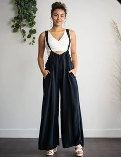 Linen Lenora Jumpsuit – Sozy Summer Overalls With Pockets For Vacation, Spring Cotton Jumpsuits And Rompers With Suspenders, Vacation Jumpsuits And Rompers With Spaghetti Straps And Pockets, Summer Cotton Jumpsuits And Rompers With Suspenders, Overall Jumpsuits And Rompers With Adjustable Straps For Loungewear, Vacation Overalls With Pockets, Summer Linen Jumpsuits And Rompers With Pockets, Summer Relaxed Fit Jumpsuits And Rompers With Bib Front, Cotton Overalls With Pockets For Vacation