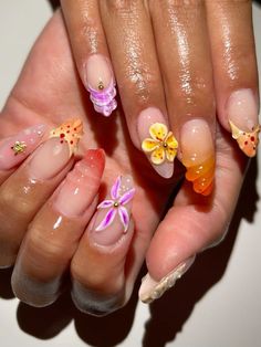 Seashell Nails Design, Coconut Girl Nails, Nails Summer Vibes, Summer Manicures, Gel Nails Summer, Type Of Nails, Hawaii Nails, Seashell Nails, Cruise Nails