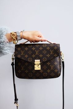 Gucci Handbags Crossbody, Louis Vuitton Handbags Crossbody, Louis Vuitton Crossbody Bag, Louis Vuitton Crossbody, Louis Vuitton Neverfull Mm