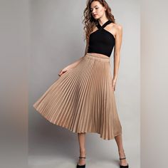 Fun & Flirty Gold Skirt, Perfect For Work And Play. Fabric: 100% Polyester See Last Image Of Skirt With Gold Bag Also Avl Gold Pleated Skirt, Brown Pleated Skirt, Gold Skirt, Tulle Midi Skirt, Leopard Print Skirt, Brown Skirt, Knit Midi Skirt, Gold Bag, Brown Skirts