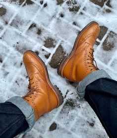 Oxford Boots Outfit, Mens Formal Outfits, Ranger Boot, Boots Outfit Men, Brogues Men, Oxford Boots, Brown Oxfords, Hand Stitch, Genuine Leather Boots