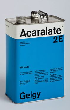 a can of geigy acarlate 2e is shown in this image