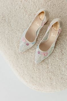 Ivory Wedding Shoes With Mid Block Heel and Colorful Floral Embroidery, Wedding Heels With Pointy Toe, Handmade Embroidered Bridal Shoes - Etsy Floral Bridal Shoes, Embroidery Wedding, Ivory Wedding Shoes, Floral Heels, Womens Wedding Shoes, Wedding Heels, Ivory Wedding, Handmade Flowers, Bridal Shoes