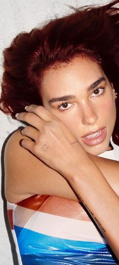 🗝️🗝️ Dyed Red Hair, Celebrity Halloween Costumes, Velvet Hair, New Haircuts, New Hair Colors, Dua Lipa, Hair Looks, New Hair, Dyed Hair