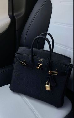 Birkin Bag Aesthetic, Black Birkin Bag, Birkin 25 Black, Black Birkin, My Style Bags, Luxury Bags Collection, Wool Felting, Money Motivation, Handbag Essentials