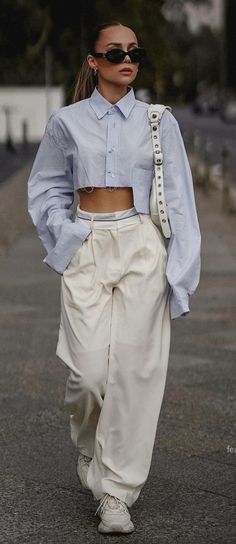 London Street Style Aesthetic, Vacation Outfit Ideas, Outfit Ideas 2024, Outfits Of The Week, Outfits Vacation, New York Outfits, European Summer Outfits, Chic Summer Outfits, High Fashion Outfits