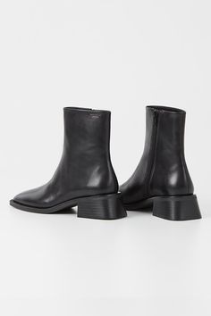 Vagabond Blanca square toe boots smooth black leather | Pipe and Row Boutique Square Toe Boots, Toe Boots, The Square, Indie Design, Jeffrey Campbell, Individual Style, Rubber Rain Boots, Birkenstock, Black Boots