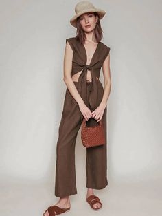 Two-piece vest and trousers set Vest And Trousers, Professional Look, Two Piece Sets, Shoulder Length, Formal Occasion, Formal Wear, Types Of Collars, Stylish Design, Skirt Length