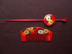 Excellent Vintage Japanese Lacquerware Hair Comb and Kanzashi Raden Design | eBay Dream Japan, Japanese Lacquerware, Japanese Antiques, Hair Comb, Vintage Japanese, Barrettes, Comb, Japan, Hair