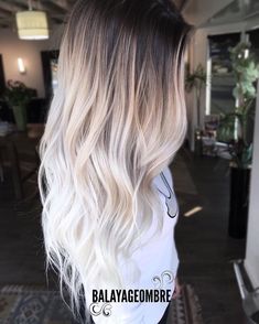 Hair Sign, Dark Ombre Hair, Blonde Hair With Roots, Beauty Advisor, Brown Ombre Hair, Ombre Hair Blonde, Dark Roots Blonde Hair, Icy Blonde