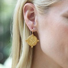 Quatro Coin Earring in gold vermiel Approx 1.5 inch long Hook Signature Packaging Gold Coin Earrings, High Fashion Earrings, Golden Coin, Gold Jewelry Gift, Julie Vos, Pineapple Earrings, Hoop Charms, Coin Earrings, Stone Bangle