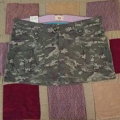 Nwt. Super Cute! Levi's Floral Camo Mini Shirt. Juniors Size 11. Front Pockets Are Functional And Deep! Levi's Casual Mini Skirt, Trendy Levi's Cotton Skirt, Levi's Casual Cotton Skirt, Levi's Fitted Cotton Skirt, Fitted Levi's Skirt With Pockets, Camo Mini Skirt, Floral Camo, Camo Skirt, Camo Shirts