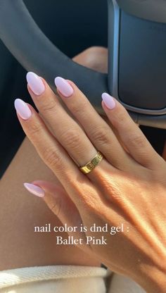 Gel X Natural Nail Designs, Neutral Work Nails, Pretty Gel Nail Colors, Nails For Beach Wedding, Minimalist Nails Almond Design, Pink Nail Combo, Summer Neutral Nail Colors, Pinkish White Nails, Nail Trends 2024 Spring