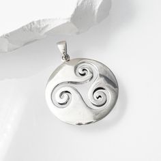 ESS-CTP-019 Sterling Silver Triskelion Pendant, High Polish Round Swirl Pendant, and Optional Sterling Silver Necklace Chain Pendant Size: 26mm (1.02 inch) Please see second photo for size reference Images are magnified to show detail. Please see other photos for size reference.  We have photographed the image against an inch/cm ruler and a US dime for comparison. Sterling Silver Necklace Chains also available as add on.  Please see sizing chart and select length preference from Item Selection O Chain Types, Silver Necklace Chain, Necklace Chain Types, Photo Box, Sterling Silver Chain Necklace, Reference Images, Chain Pendant, Necklace Sizes, Necklace Chain