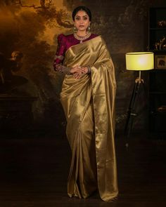 Tissue Suit, Shagun Blouse Designs, Outfits Traditional, Reception Saree, Golden Saree, Simple Lehenga, Simple Saree Designs, Latest Blouse Designs Pattern