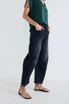 An iconic pair of wide leg pants. Perfectly comfortable and style-forward, the Fearless Wide Leg Denim Pants will become your new, everyday jeans. Wide leg pants 2 front pockets 2 back pockets Unique seam details on legs Belt loops Some stretch Wide Leg Denim Pants, Everyday Jeans, Leg Belt, High Low Top, Indigo Colour, Jeans Wide, Oversized Tunic, Oversized Blouse, Wide Leg Denim