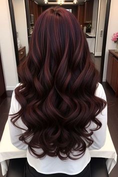 Dark Hair Color Ideas For Brunettes Red, Dark Hair Color For Pale Skin, Pumpkin Spice Highlights Brunette, Red And Brown Hair Ideas, Hair 2024 Trends Women Color, Hair Color Ideas For Dirty Blonde, Server Hairstyles, Hair Color Mahogany, Mahogany Hair