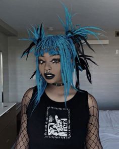 Punk Style Hairstyles, Black Emo Hairstyles, Emo Box Braids, Alternative Braid Hairstyles, Emo Braids, Edith Victoria, Blue Braiding Hair, Cyberpunk Hairstyles, Hair Big Forehead