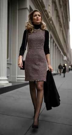 Meeting Outfit, Casual Party Outfit, Houndstooth Dress, Tweed Dress, Professional Fashion, Professional Outfits, Outfits Casual, Mode Vintage