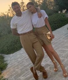 David and Victoria Beckham's Best Matching Outfits Through the Years Hamptons Men’s Fashion, David Beckham Outfit, Old Money Summer Outfits Men, David Beckham Style Outfits, Old Money Summer Outfits, Style Victoria Beckham, Old Money Summer, Beige Hose, Posh And Becks