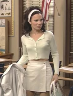 The Nanny Summer Outfits, The Nanny Fran Drescher, The Nanny Iconic Outfits, Fran Drescher The Nanny, Fran Fine Summer Outfits, The Nanny Outfit Inspiration, Fran Fine The Nanny Outfit, The Nanny Fashion Outfits Fran Drescher, The Nanny Outfits Fran Drescher The 90s