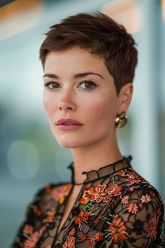 Costumes With Short Hair, Super Short Hair Women, Pixie Cropped Hair, Short Hairstyle Women 30s, Women’s Very Short Haircuts, Crop Hairstyles For Women, Super Short Pixie Hair, Short Ladies Hairstyles